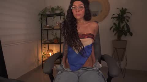 jacke BUNNY online show from 13, 1, 2026