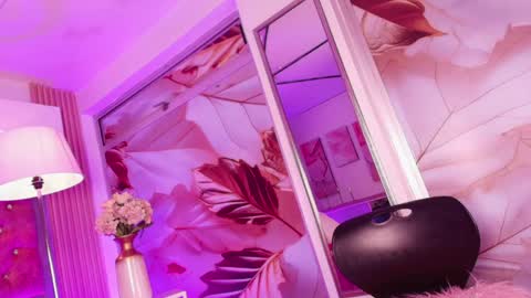 Myla  online show from 27, 4, 2026