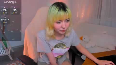 MylaFlores online show from 12, 12, 2024