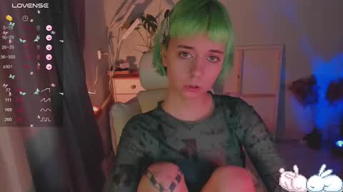 MylaFlores online show from 21, 2, 2025