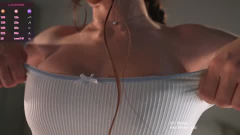 Snapshot of myliss chatting on 4, 2, 2026 Liss Next stream December1 online show from 4, 2, 2026