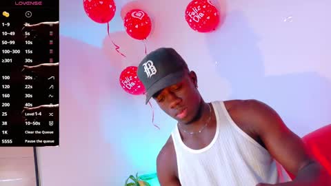 Mylo Wallace  online show from 26, 2, 2025