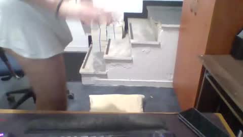 Snapshot of mynakeddays94 chatting on 28, 11, 2025 David Leon online show from 28, 11, 2025