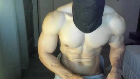 mysterious_muscles online show from 13, 4, 2026