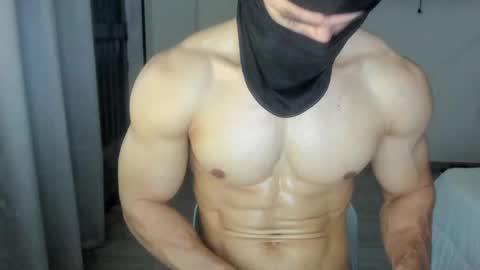 mysterious_muscles online show from 14, 4, 2026