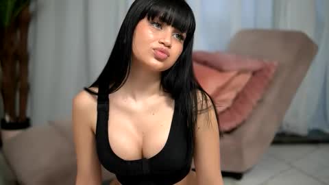 mysticlayla online show from 2, 3, 2026