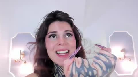 Misteika online show from 22, 9, 2025