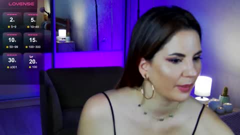 Snapshot of mystique_girl_ chatting on 25, 11, 2025 Angeline online show from 25, 11, 2025