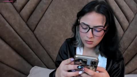 mythicall_girll online show from 15, 11, 2025