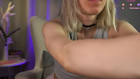 Snapshot of myviolet_rush chatting on 28, 3, 2026 Olivia or just olive online show from 28, 3, 2026