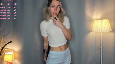 Snapshot of myviolet_rush chatting on 7, 7, 2026 Olivia or just olive online show from 7, 7, 2026