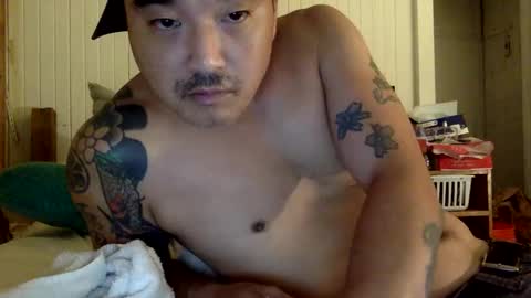 str8 dom alphaAsian Daddy type. sorry not bi or  curious but i dont judgediscrimenate. online show from 16, 11, 2025