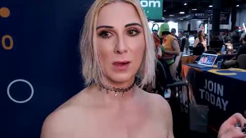 Snapshot of mzjadenyxxx chatting on 25, 10, 2025 Jade Nyxxx online show from 25, 10, 2025