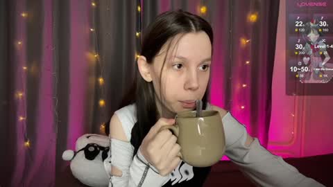 Vanessa and Julia  online show from 19, 1, 2025