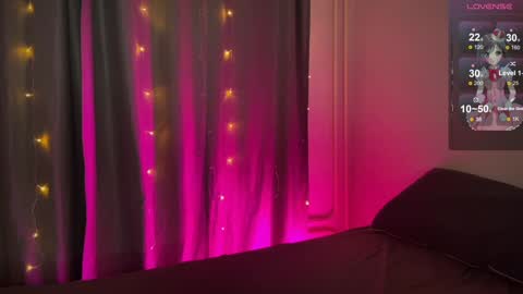 Vanessa and Julia  online show from 24, 1, 2025