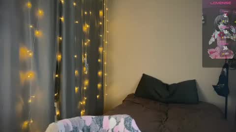 Vanessa and Julia  online show from 21, 2, 2025