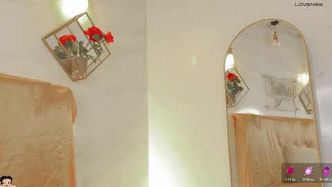 naamah_b online show from 10, 2, 2026