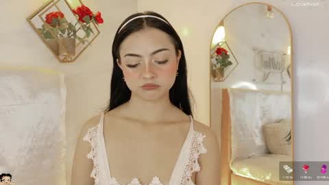 naamah_b online show from 4, 6, 2026