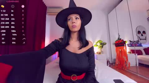 Nadia online show from 31, 10, 2025