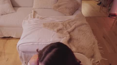 Nadia online show from 4, 10, 2025