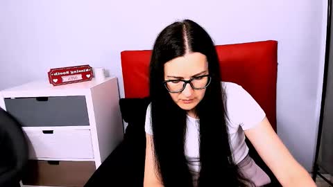 Snapshot of nadiatrue chatting on 7, 6, 2026 nadiatrue online show from 7, 6, 2026