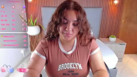 Nadine online show from 28, 12, 2024