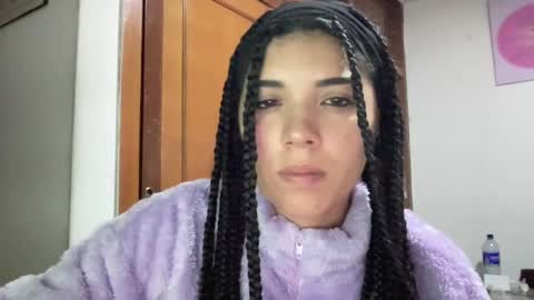 naduu__xx online show from 2, 1, 2025