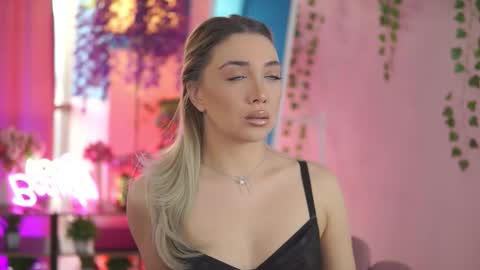 Nadia online show from 9, 3, 2026