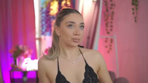 Nadia online show from 12, 3, 2026