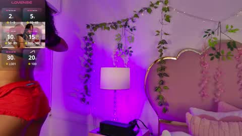 NahiaraReina  online show from 17, 3, 2026