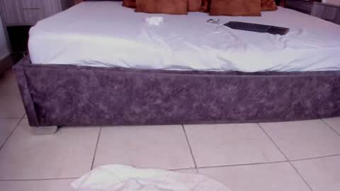  VICTORIA  online show from 4, 3, 2025