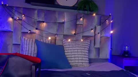  VICTORIA  online show from 8, 1, 2026