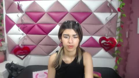 NahomiConnorr online show from 13, 1, 2025