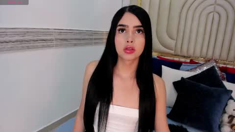 Nahomi Deluxe online show from 29, 7, 2026