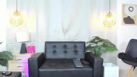 Nahomy Whitte online show from 25, 3, 2026