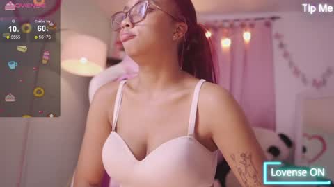 nahomy 2308 online show from 24, 7, 2026