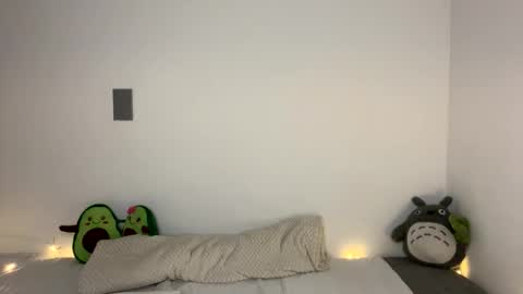 nahomy online show from 26, 3, 2026