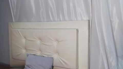 Nahomy online show from 20, 12, 2024