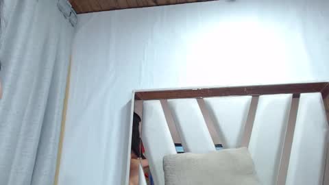 Naia x online show from 27, 2, 2025