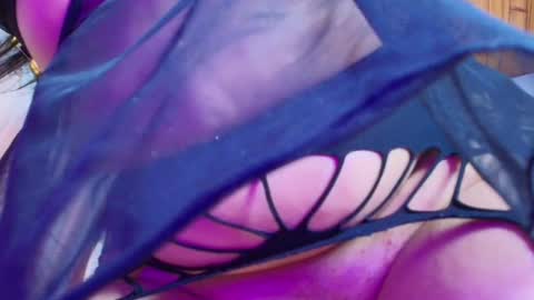 Naia x online show from 12, 9, 2025