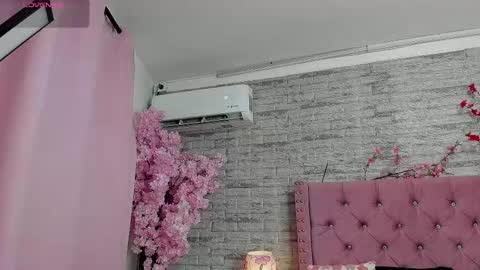 naiawhisper online show from 3, 3, 2026