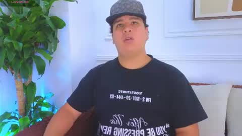 naimruiz_ online show from 21, 7, 2026