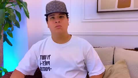 naimruiz_ online show from 24, 7, 2026