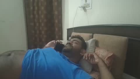 NAIRANANDU28 online show from 21, 4, 2026