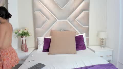 naiyi_tamara online show from 27, 11, 2025