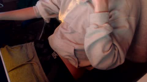 Snapshot of naj8 chatting on 29, 9, 2025 Drew online show from 29, 9, 2025