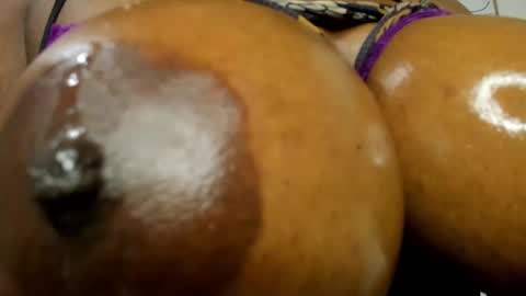 NAJAYLAINDEPENDENT MODEL online show from 11, 12, 2024