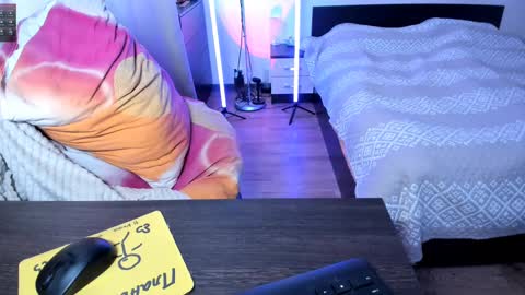 Asy no face  online show from 10, 3, 2025