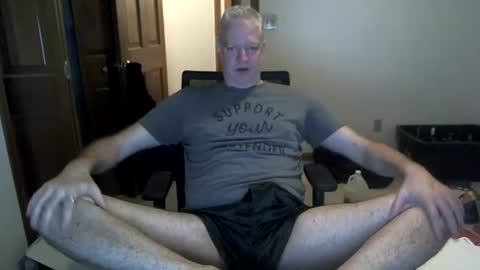 Snapshot of nakedilmale chatting on 22, 6, 2026 Tip 100 for my full real name online show from 22, 6, 2026
