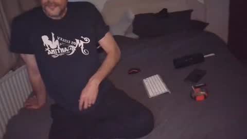 Nakedjerk online show from 13, 6, 2026